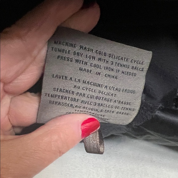 Women's Black Puffer Coat NWOT - Picture 11 of 12